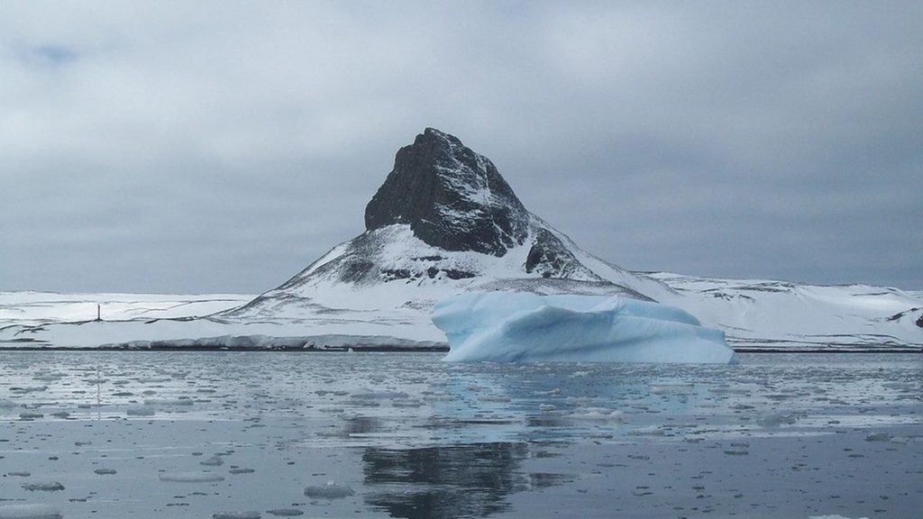 Teori Konspirasi Tentang Antarktika yang Menggemparkan