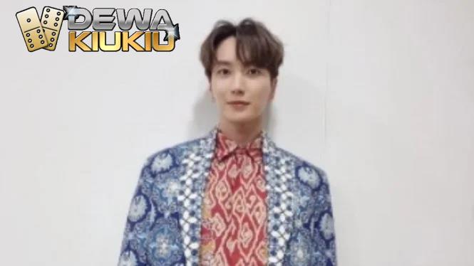 Leeteuk dan Yesung SuJu Pakai Batik, Geger