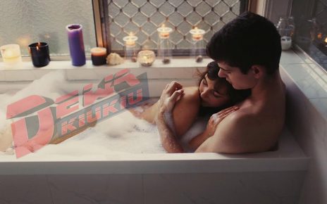 5 Tips Melakukan Aktivitas Seksual di Kamar Mandi, Tetap Hati-hati!