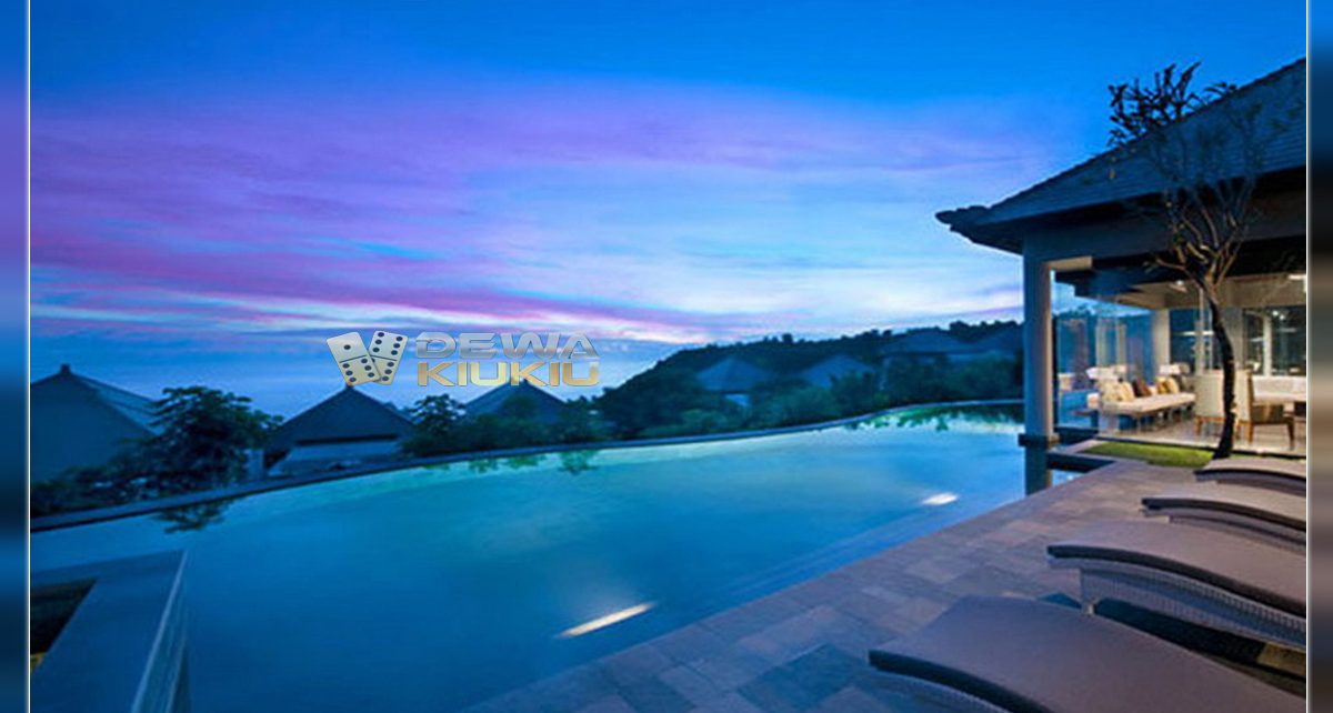 5 Hotel Mewah dengan Kolam Renang Terbaik di Bali, Bikin Seger!