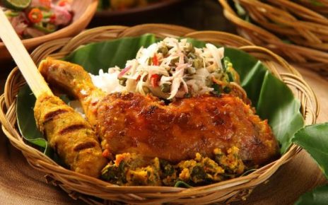6 Makanan Favorit di Bali, Halal dan Bikin Ketagihan